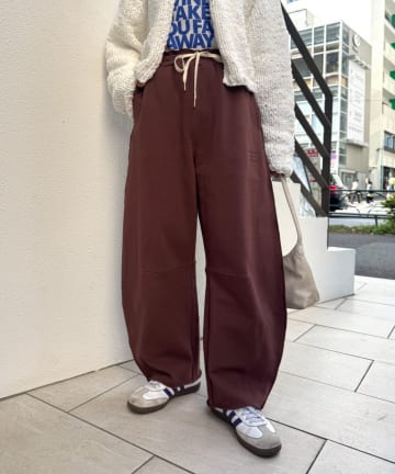 【3サイズ展開】ワンポイントロゴ刺繍スウェットカーブパンツ