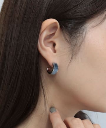 FREDY & GLOSTER(フレディ アンド グロスター) ベロアリングピアス