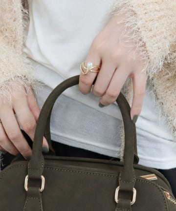 FREDY & GLOSTER(フレディ アンド グロスター) ドロップパールアートリング