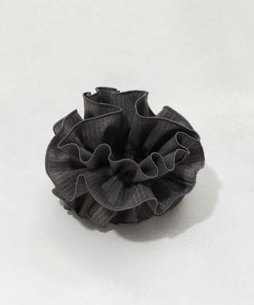 3COINS(スリーコインズ) ストライプフリルシュシュ