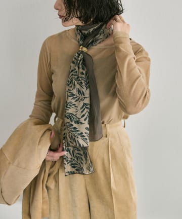 ear PAPILLONNER(イア パピヨネ) リング付バイカラーリーフストール