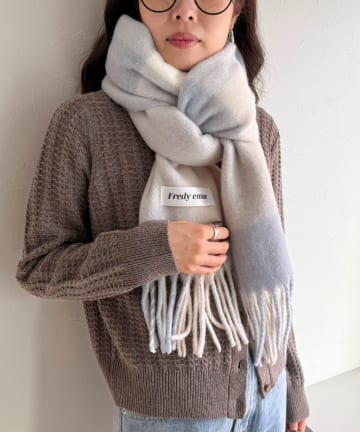 FREDY & GLOSTER(フレディ アンド グロスター) 【秋冬の差し色に】ソフトタッチチェックマフラー 40