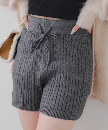 Remind me and forever(リマインドミーアンドフォーエバー) ケーブル編みニットショートパンツ