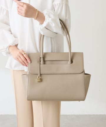 COLLAGE GALLARDAGALANTE(コラージュ ガリャルダガランテ) 【PAPILLONNER/パピヨネ】ベーシックフラップトートバッグ