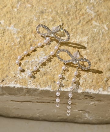 Lattice(ラティス) パールリボンピアス