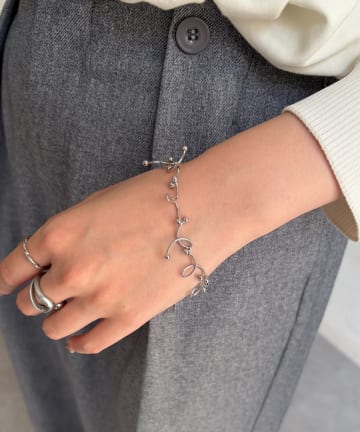 Chez toi(シェトワ) うねうねブレスレット