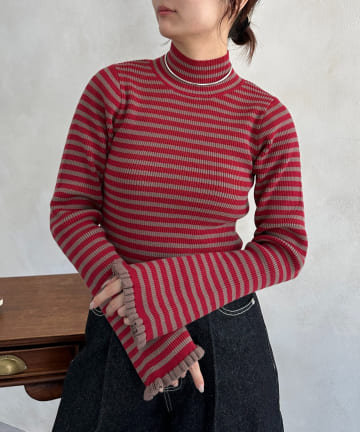 Thevon.(ゼヴォン) 袖フリルフレアスリーブハイネックニット