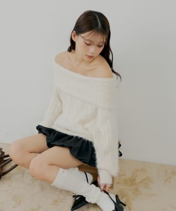 Chico(チコ) 【10/23(木)0時販売】リブデザインオフショルルーズニット