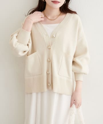 natural couture(ナチュラルクチュール) 【WEB限定】ぷっくり金ボタンミドルカーデ