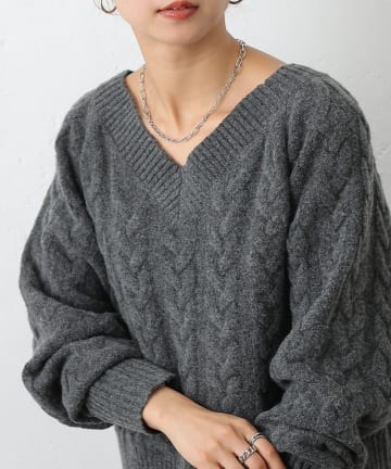 COLONY 2139(コロニー トゥーワンスリーナイン) 起毛ケーブルニットプルオーバー