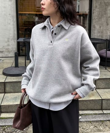 FREDY & GLOSTER(フレディ アンド グロスター) FR刺繍衿付き起毛スウェットプルオーバー