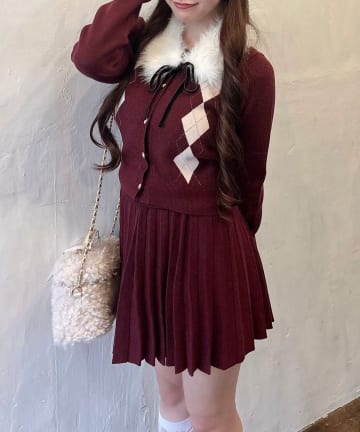 OLIVE des OLIVE(オリーブ デ オリーブ) ファーティペット付きアーガイルニット