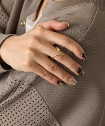 Jena　espace merveilleux(ジェナ　エスパスメルヴェイユ) ツマミデザインリング