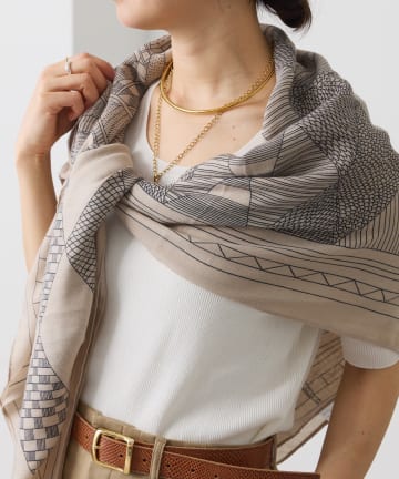 RIVE DROITE(リヴドロワ) 【デイリーに活躍/大判130×130】ダイヤホース柄大判スカーフ