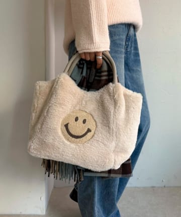 FREDY & GLOSTER(フレディ アンド グロスター) SMILY刺繍ファートート