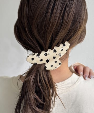 Lattice(ラティス) 小花柄カラークリップ