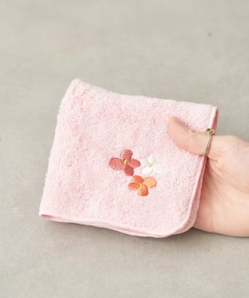 BIRTHDAY BAR(バースデイバー) Kindly Yours フラワー刺繍タオルハンカチ