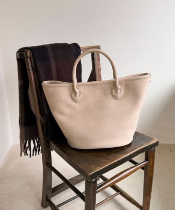 FREDY & GLOSTER(フレディ アンド グロスター) フェイクスエードパイピングトート