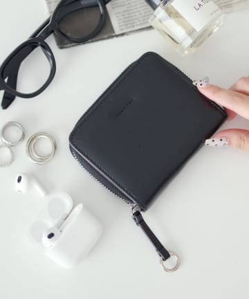 DISCOAT(ディスコート) ステッチ二つ折りウォレット