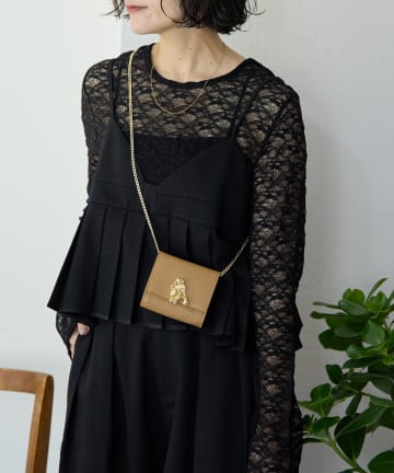 ear PAPILLONNER(イア パピヨネ) 《本革》フラップマイクロショルダーバッグ