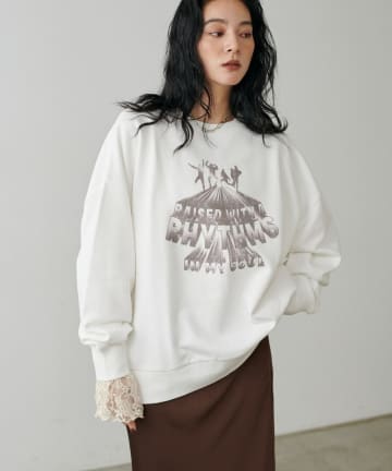 LARUTA(ラルータ) グラフィックロゴ裏毛プルオーバー