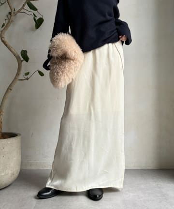 DOUDOU(ドゥドゥ) サテンストレートスカート