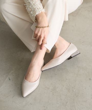 Jena　espace merveilleux(ジェナ　エスパスメルヴェイユ) スクエアヒールパンプス