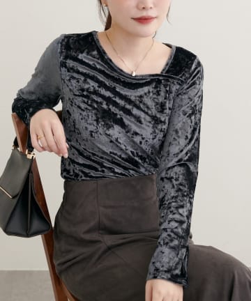 NICE CLAUP / OLIVE des OLIVE OUTLET(ナイスクラップ  / オリーブ デ オリーブ アウトレット) 【natural couture】クラッシュベロアアシメネックプルオーバー