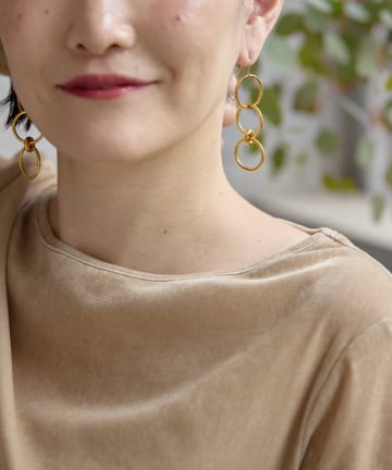 ear PAPILLONNER(イア パピヨネ) 《金属アレルギー対応/ステンレス》スリーサークルピアス