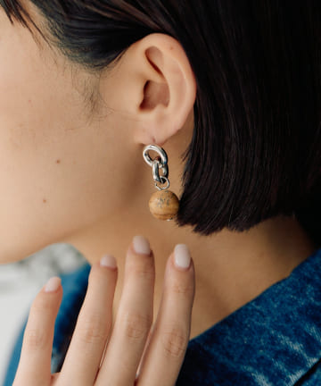 ear PAPILLONNER(イア パピヨネ) ラウンドストーンピアス