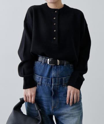 Lui's(ルイス) ウォッシャブルウールフロントボタンニット