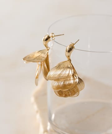 ear PAPILLONNER(イア パピヨネ) オケージョン/シャララフラワーピアス