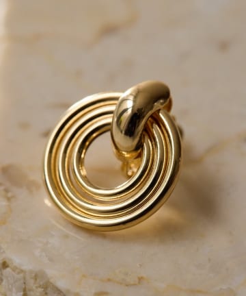 ear PAPILLONNER(イア パピヨネ) スリーロールイヤリング