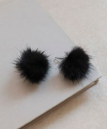FREDY & GLOSTER(フレディ アンド グロスター) ミンクファーピアス