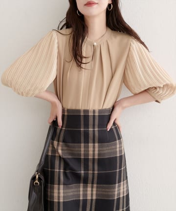 NICE CLAUP / OLIVE des OLIVE OUTLET(ナイスクラップ  / オリーブ デ オリーブ アウトレット) 【natural couture】【WEB限定】プリーツスリーブきれいめブラウス