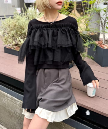 w closet(ダブルクローゼット) 【一枚で主役級！ 】チュールフリルニット