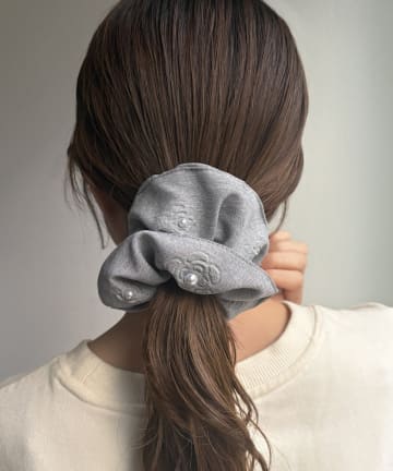 Lattice(ラティス) フラワーシュシュ