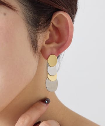 COLLAGE GALLARDAGALANTE(コラージュ ガリャルダガランテ) 【PAPILLONNER/パピヨネ】オーバルコンビピアス