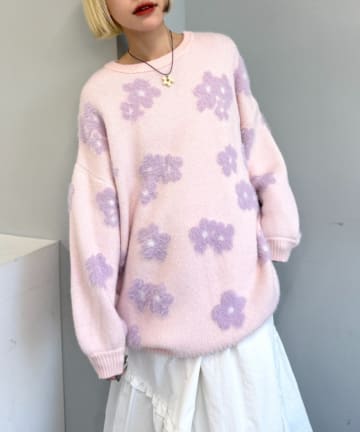 w closet(ダブルクローゼット) 【3色展開】フラワーシャギーニット