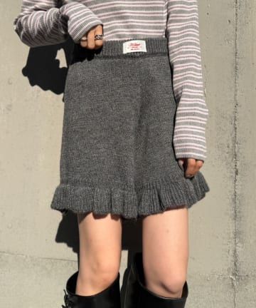 w closet(ダブルクローゼット) 【オリジナルタグ付き】【柔らかく暖かい】フリルニットショートパンツ