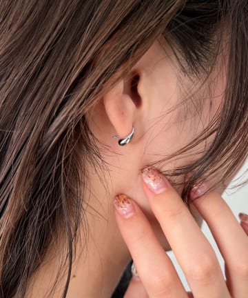 CAPRICIEUX LE'MAGE(カプリシュレマージュ) 〈GOLDY/ゴールディ〉ドロップフックピアス