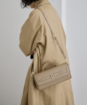 ear PAPILLONNER(イア パピヨネ) 《本革/軽量440g》ベルトフラップショルダーバッグ