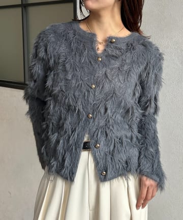 Thevon.(ゼヴォン) GOLDボタンフェザーニットカーディガン