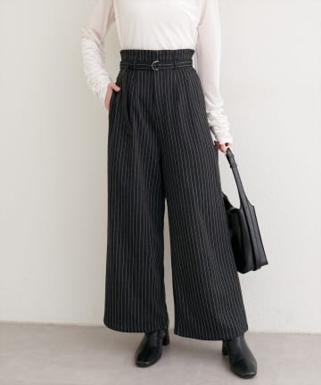 ベルト付きストレッチパンツ