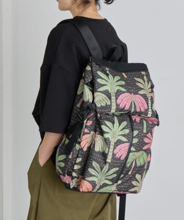ear PAPILLONNER(イア パピヨネ) sampo×earヤシ柄ライトリュック《約16Lの大容量/撥水》