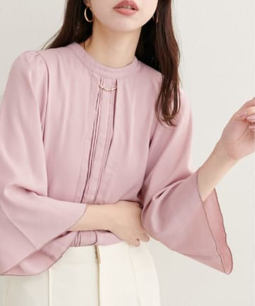 NICE CLAUP / OLIVE des OLIVE OUTLET(ナイスクラップ  / オリーブ デ オリーブ アウトレット) 【natural couture】メタルチャーム付き7分袖フレア袖ブラウス