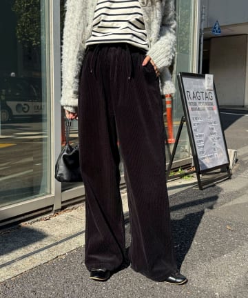 FREDY & GLOSTER(フレディ アンド グロスター) コーデュロイドロストイージーパンツ