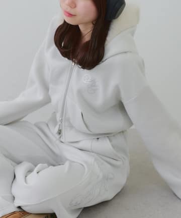 Remind me and forever(リマインドミーアンドフォーエバー) 【SETUP対応アイテム】ラメロゴ裏起毛ファーパーカー