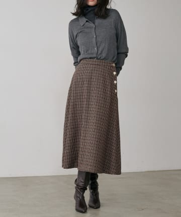LARUTA(ラルータ) 巻き風千鳥柄スカート