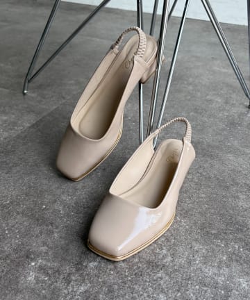 Chez toi(シェトワ) バックゴムパンプス